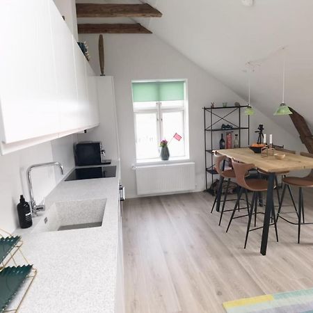 דירות ווארדה Hygge Loft מראה חיצוני תמונה